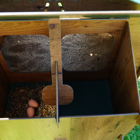 Kippenhok Cucciolotta binnenkant 