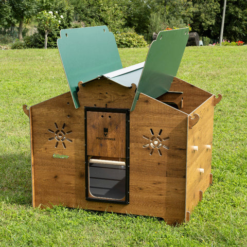Chalet buiten in weiland 2XL kippenhok voor 8 tot 10 kippen met legnest en stijlvolle houtlook afwerking. 