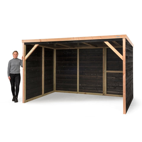 Voorkant met dame schuilstal Voldux Oktober. Gemaakt van duurzaam geïmpregneerd hout. 