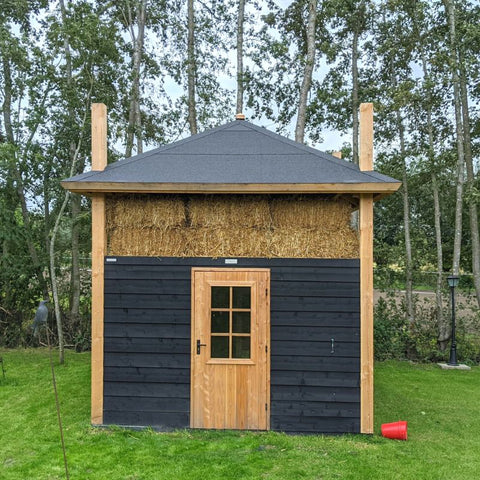 Kippenhok hooiberg bouwpakket Adri | groot hok ook geschikt voor geiten - 390x390x400cm