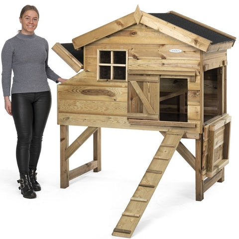 Kippenhok Jasper Voldux met vrouw